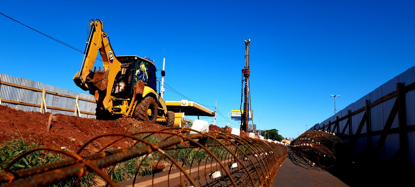 Obras dos viadutos sobre a BR-376, em Sarandi, entram na fase de posicionamento de pilares